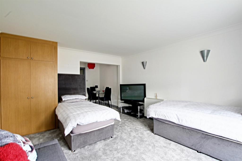 The Willows Crawley  Luaran gambar